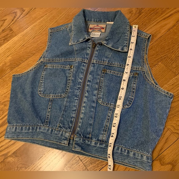 Sold! 🎈Beverly hills 90’s jean denim vest size M - Picture 10 of 12